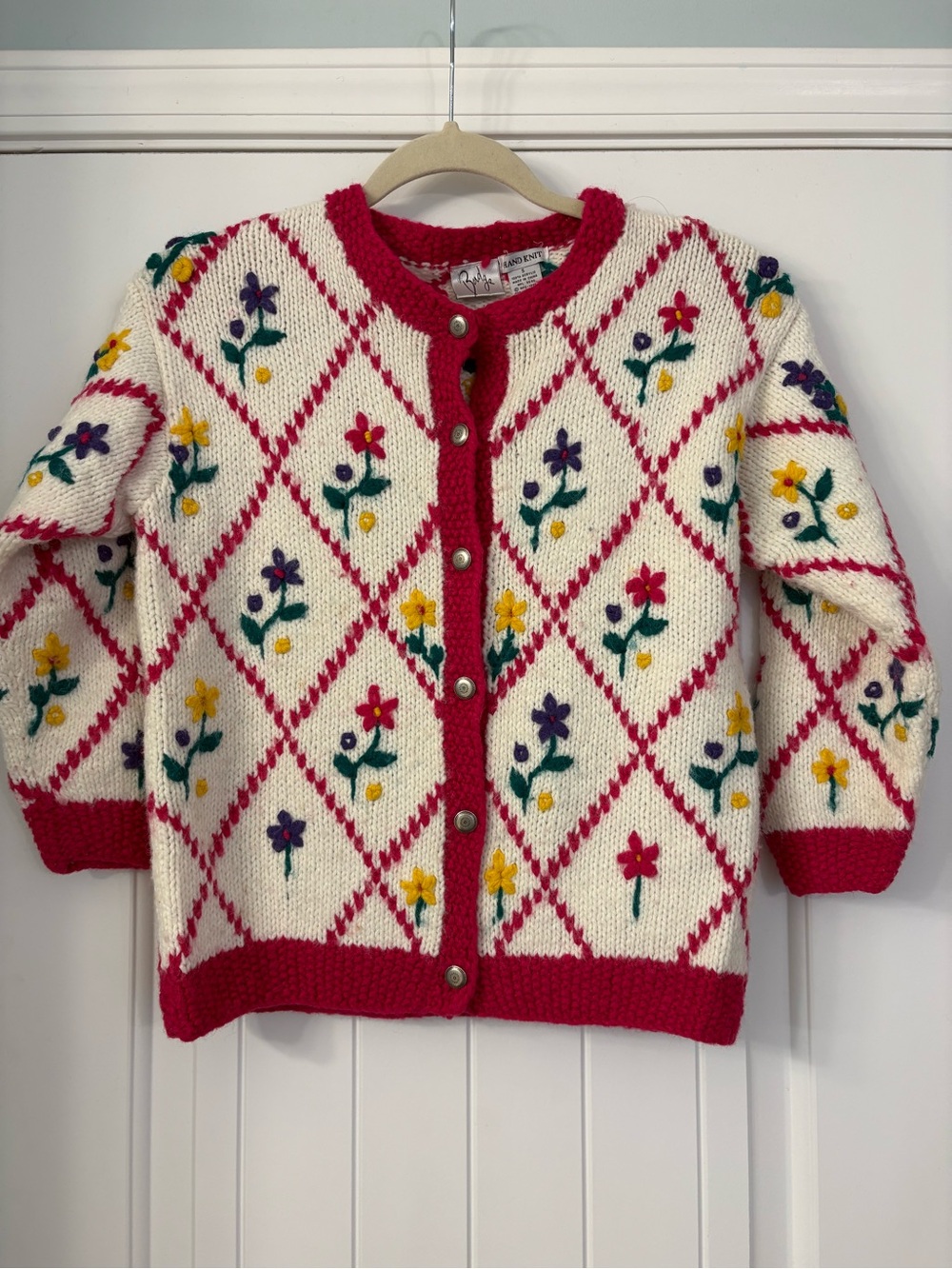 Vintage Badge Hand-Knit Floral Diamond Cardigan